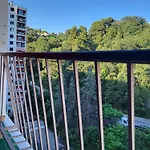 Private Room-2 In Hannana Apartment- 2 Min Walk To Tram 12 Min To Nice Train Station 15 Min To Massena Place